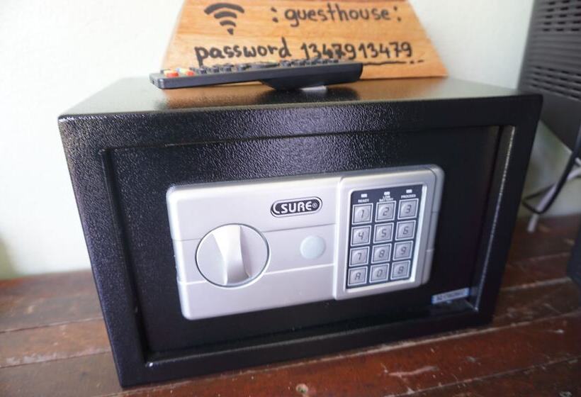 Пансион Home Phang Nga Guesthouse