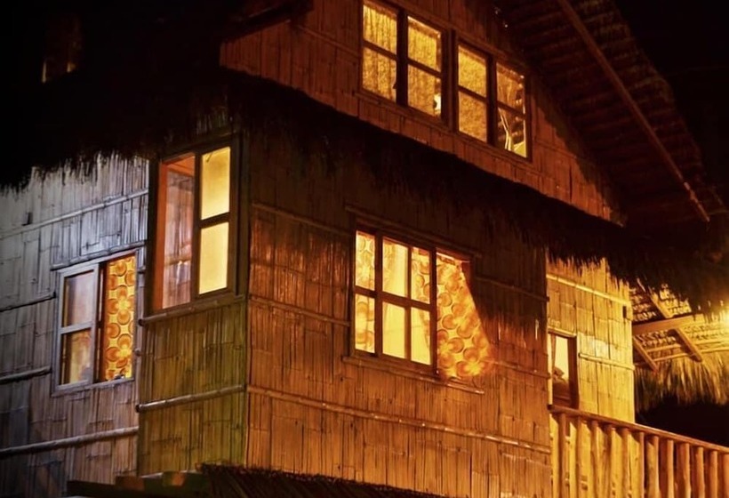 پانسیون La Casa Mompiche