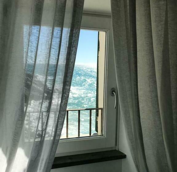 Пансион La Polena Camere Vernazza   Suite Vista Mare