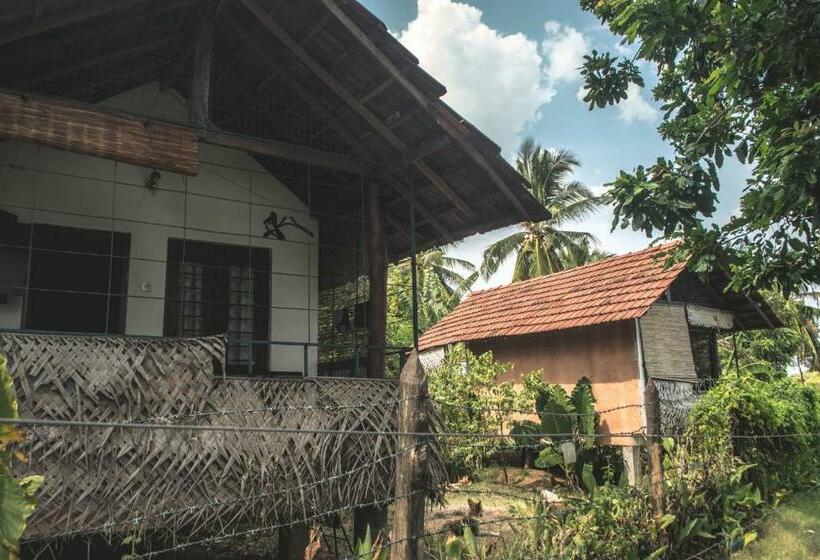 بنسيون Lake Cabin