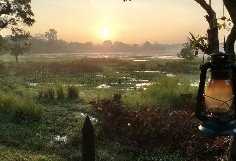 بنسيون Lake Cabin