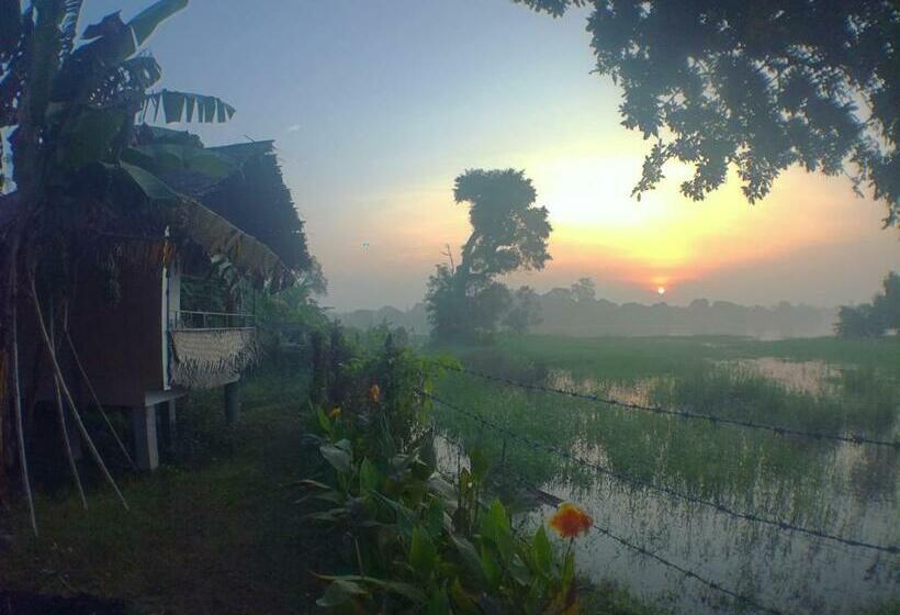 بنسيون Lake Cabin