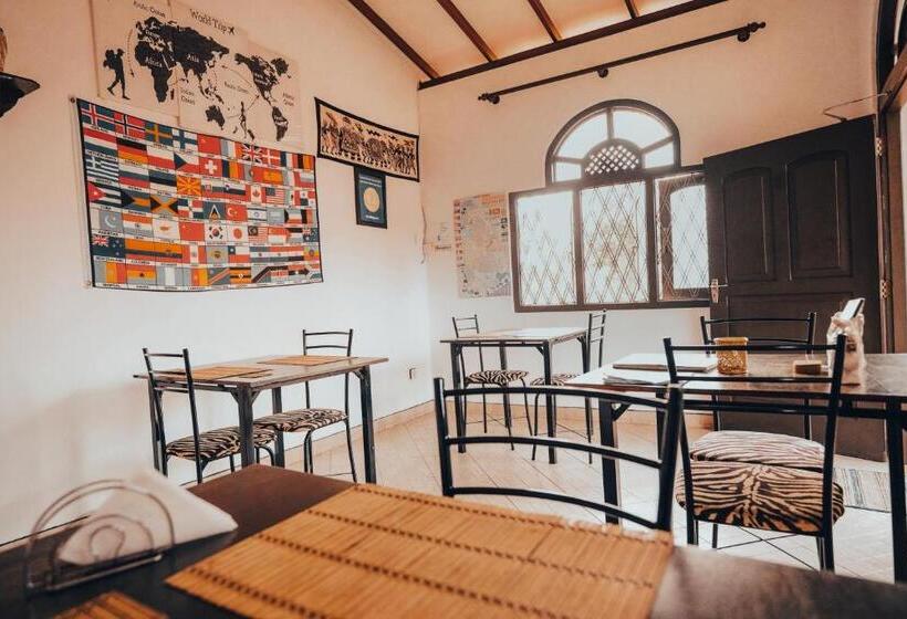 بنسيون Lilly Palace Villa Guest House