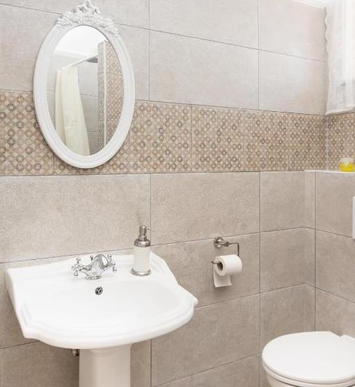 펜션 Madárlátta Vendégház