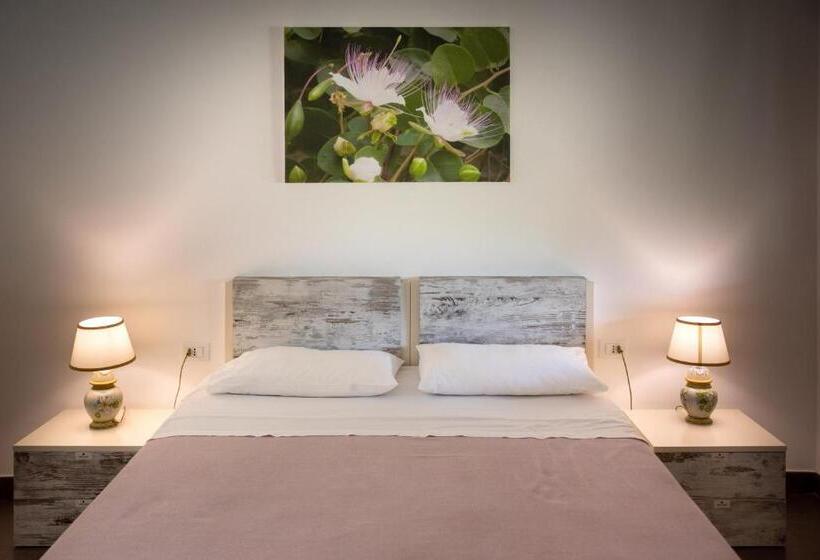 بنسيون Maria Tindara La Locanda