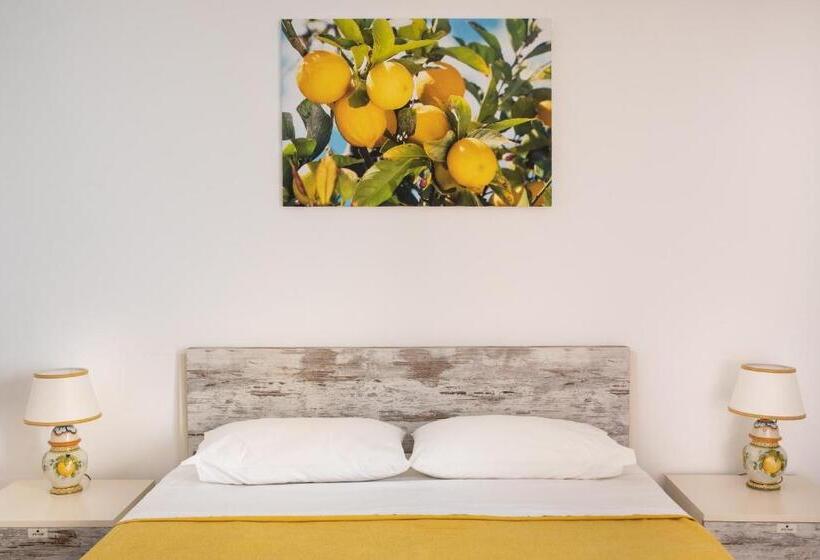 بنسيون Maria Tindara La Locanda