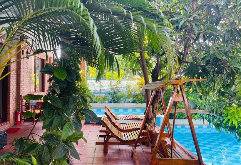 پانسیون Mui Ne Garden Hotel And Kite School