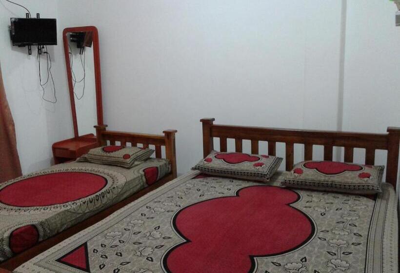 פנסיון Oudarya Guest