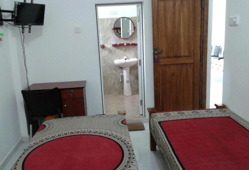 פנסיון Oudarya Guest