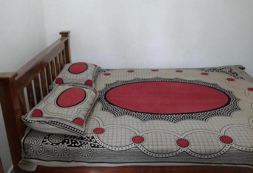 פנסיון Oudarya Guest