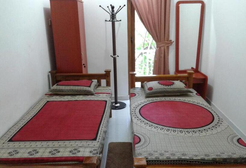 פנסיון Oudarya Guest