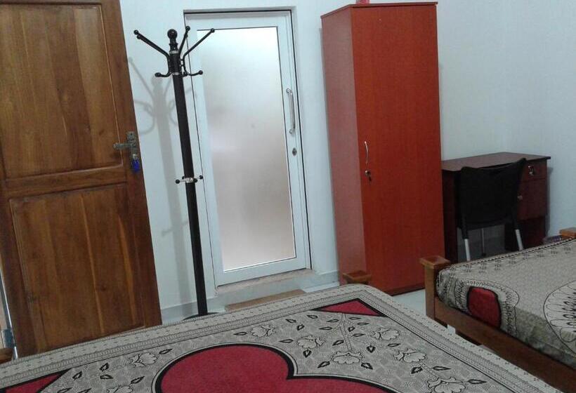 פנסיון Oudarya Guest