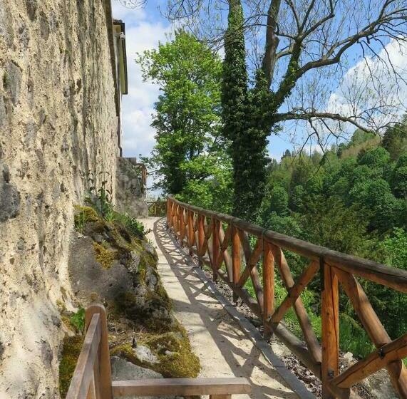 펜션 Penzion  Restaurant U Zámku