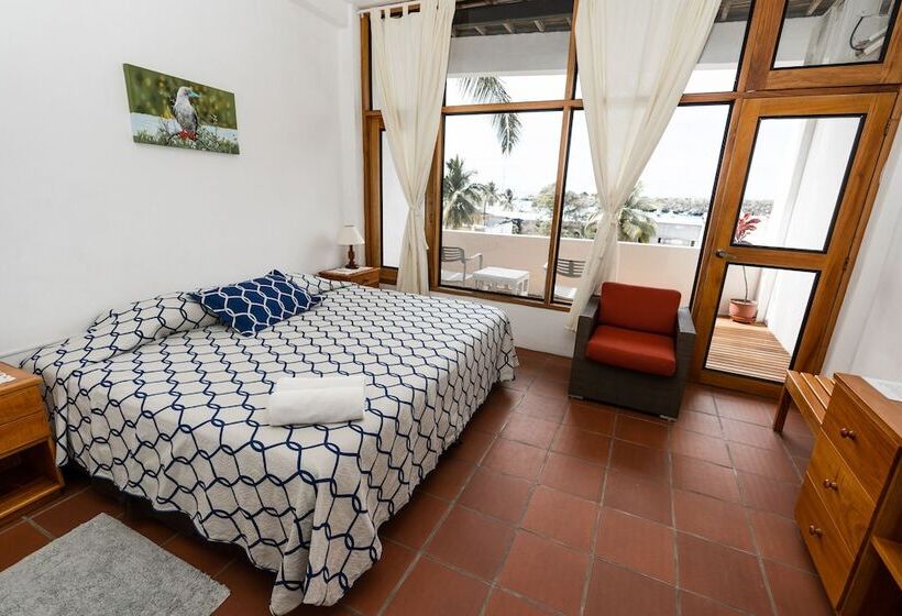 بنسيون Posada Del Mar