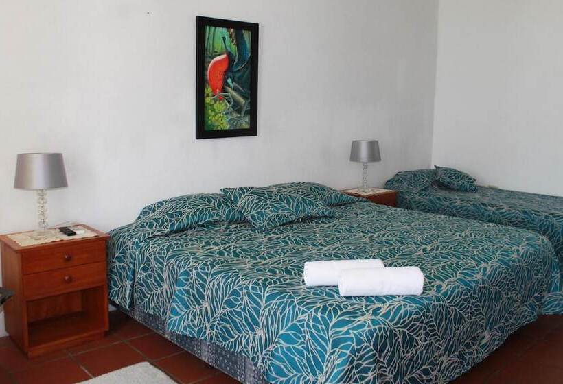 بنسيون Posada Del Mar