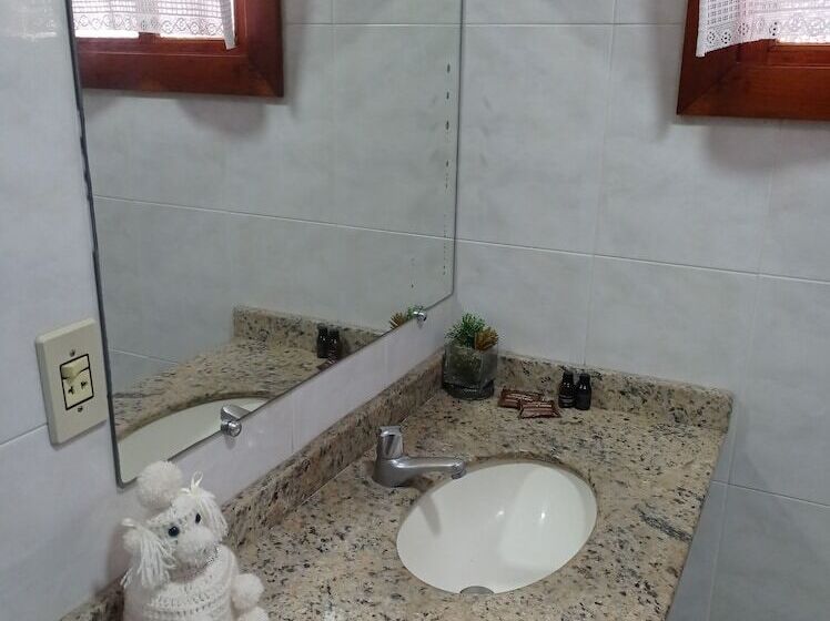 پانسیون Pousada Canto Da Baleia