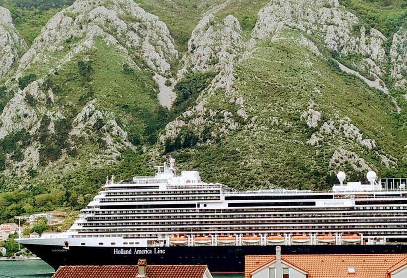 پانسیون Rooms & Apartments Vukasović