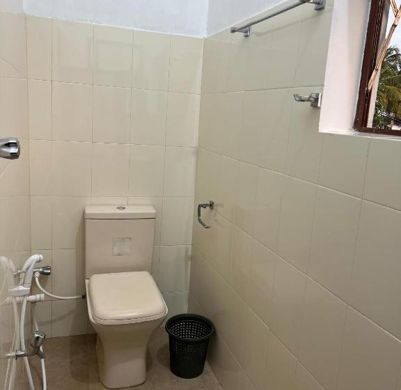 פנסיון Saga Home