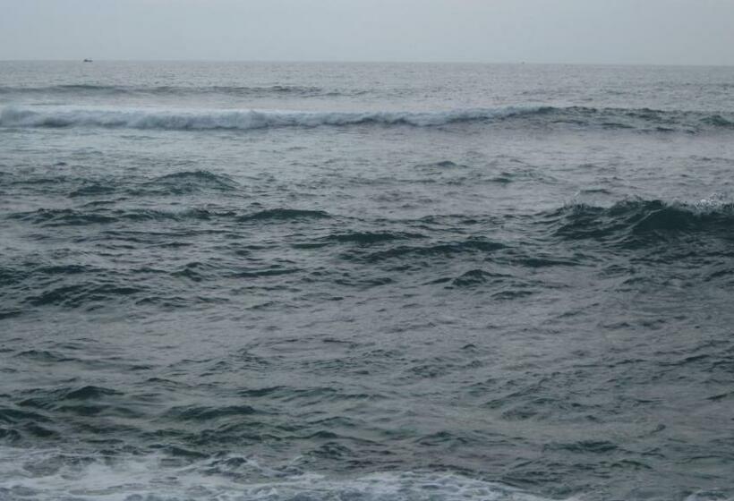 펜션 Shehara Sun Surf Lodge