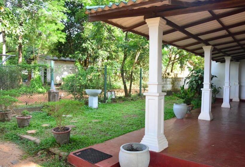 膳宿费 Sunray Lake Residence