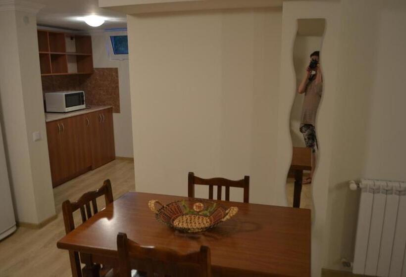 پانسیون Tskaltubo Guest House On Mirian Mepe