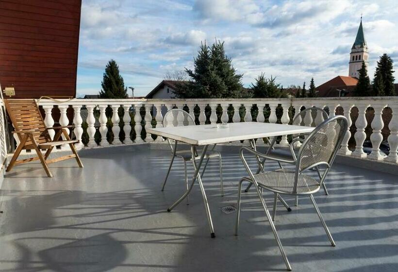 پانسیون Vila šiftar