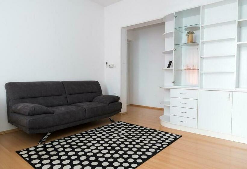 پانسیون Vila šiftar