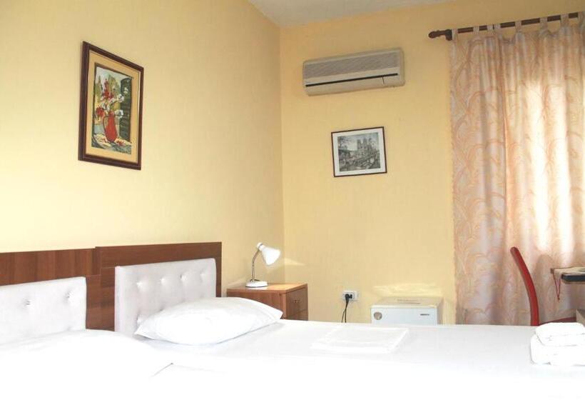 بنسيون Villa Center