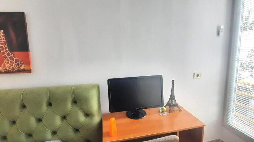 بنسيون Villa Center