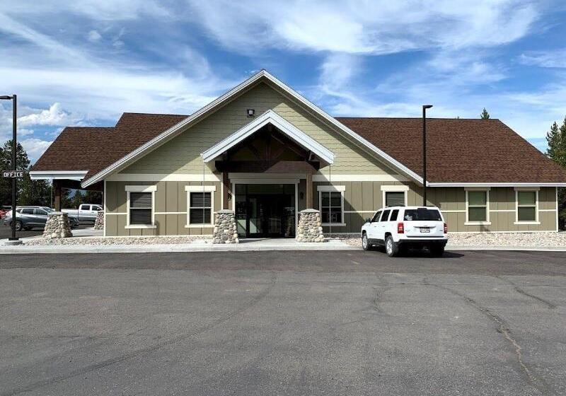 אתר נופש Getaways At Timbers At Island Park Village