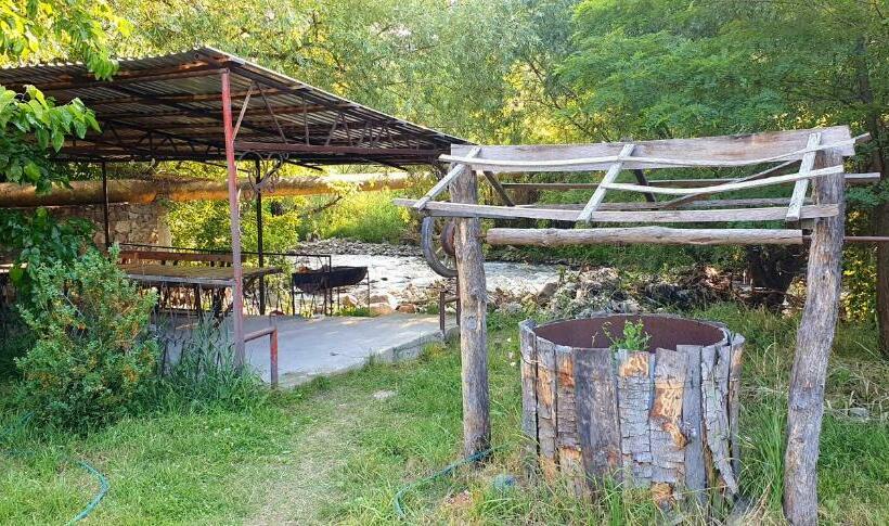 Restland Dilijan Family