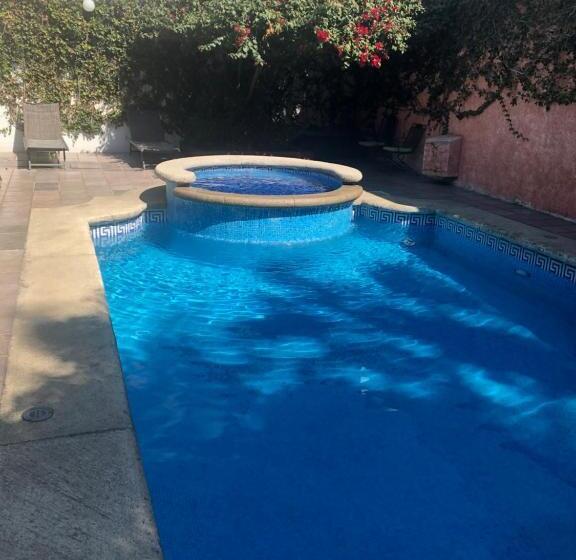 Suites Parador Santo Domingo De G