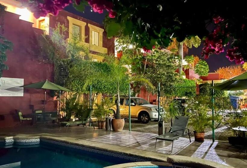 Suites Parador Santo Domingo De G