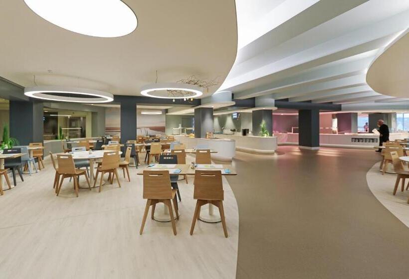 Vayamundo Oostende   Apartments