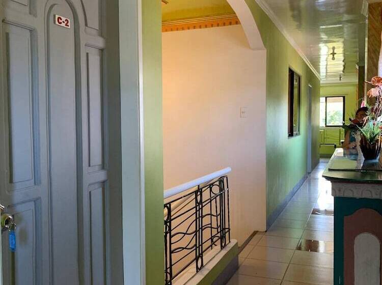 هاستل Center Parkway Pension House