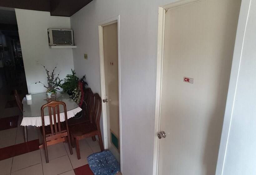 فندق صغير Center Parkway Pension House