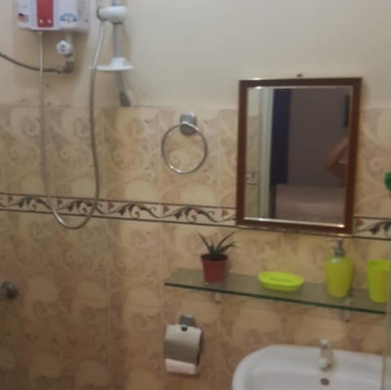 هاستل Center Parkway Pension House