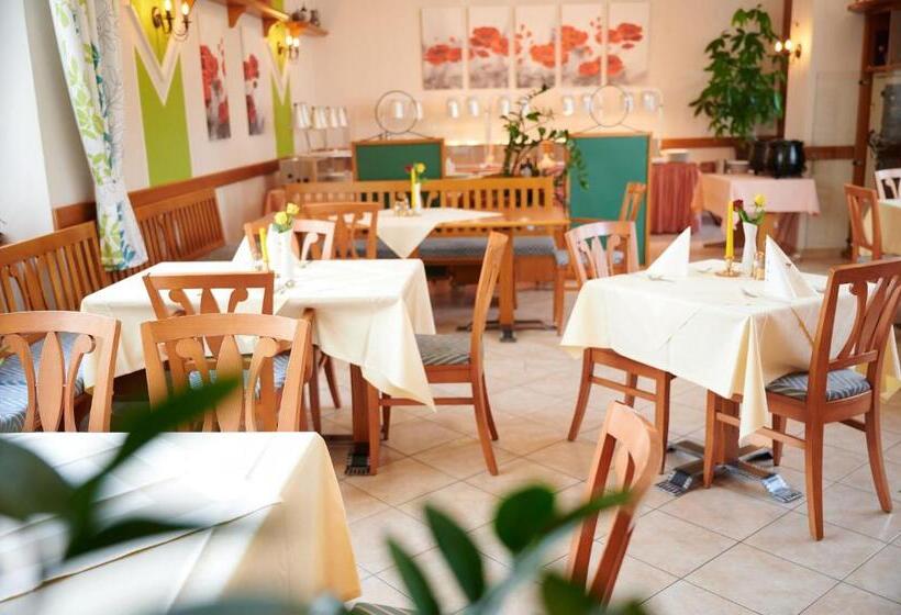 הוסטל Gasthof Mittendorfer