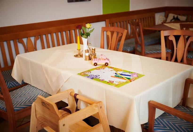 فندق صغير Gasthof Mittendorfer