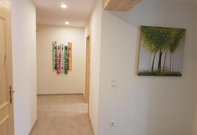 הוסטל Gasthof Mittendorfer