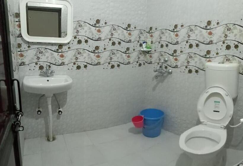 הוסטל Gaurav Guest House