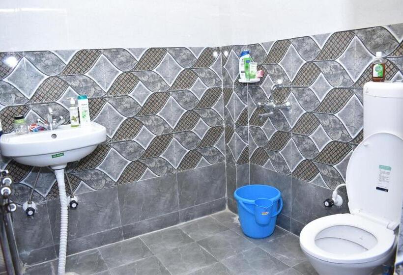 הוסטל Gaurav Guest House