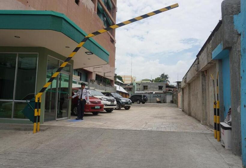 هاستل New Dawn Pensionne House