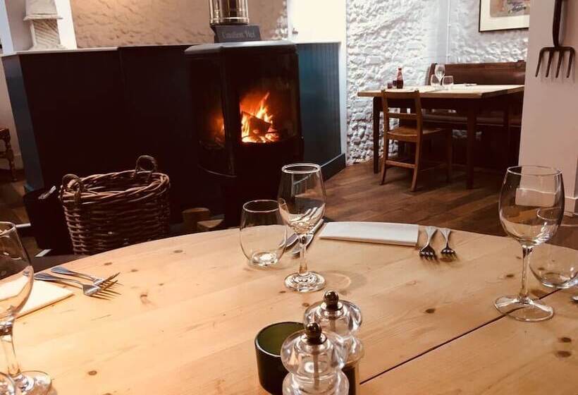 旅馆 The King S Head