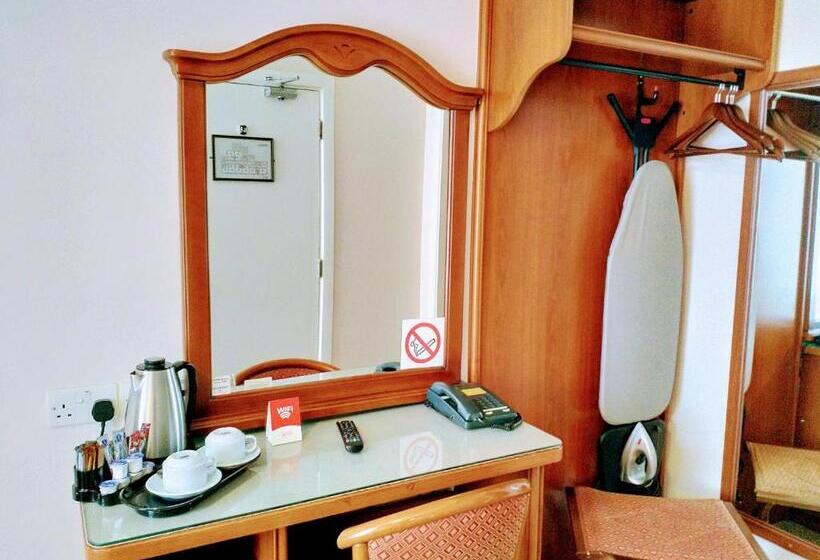 旅馆 Thirteen On The Green   Eyre Square