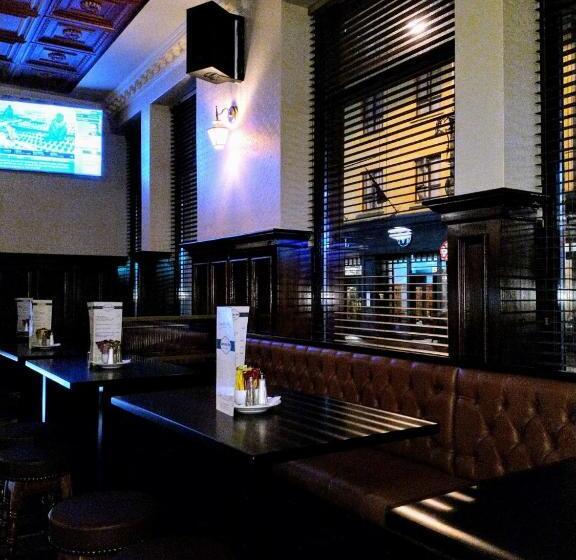 旅馆 Thirteen On The Green   Eyre Square