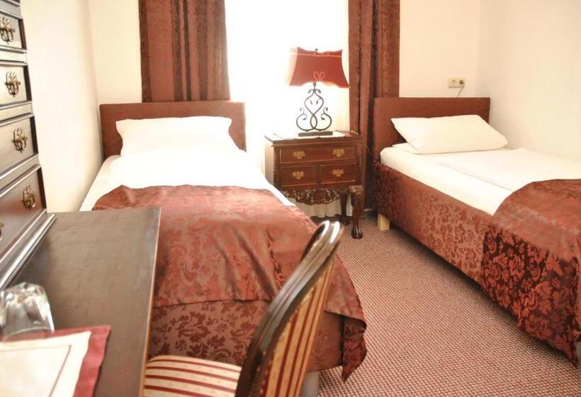 Общежитие Weingasthof Zum Weißen Roß