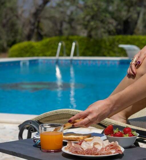 צימר Casa Ulmi Con Piscina