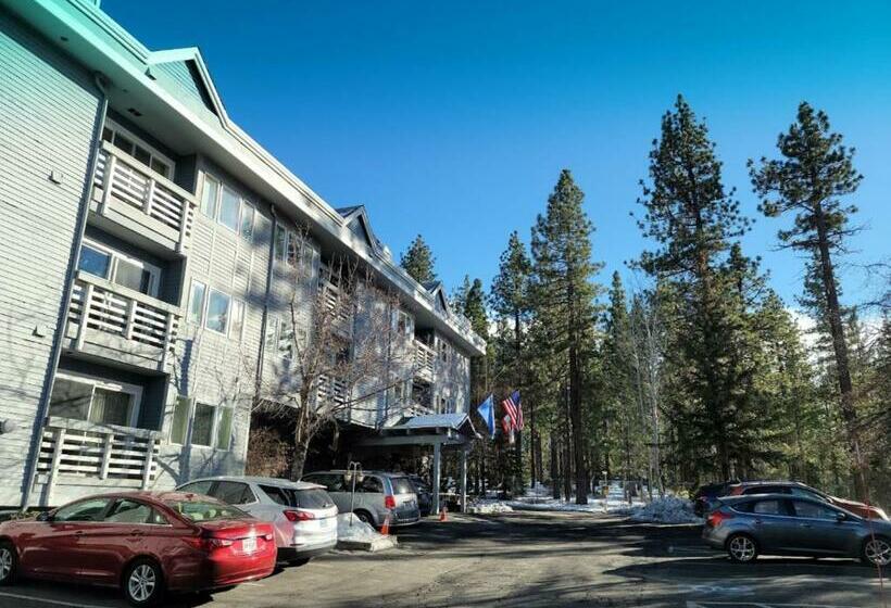 Getaways At The Lodge At Kingsbury Crossing