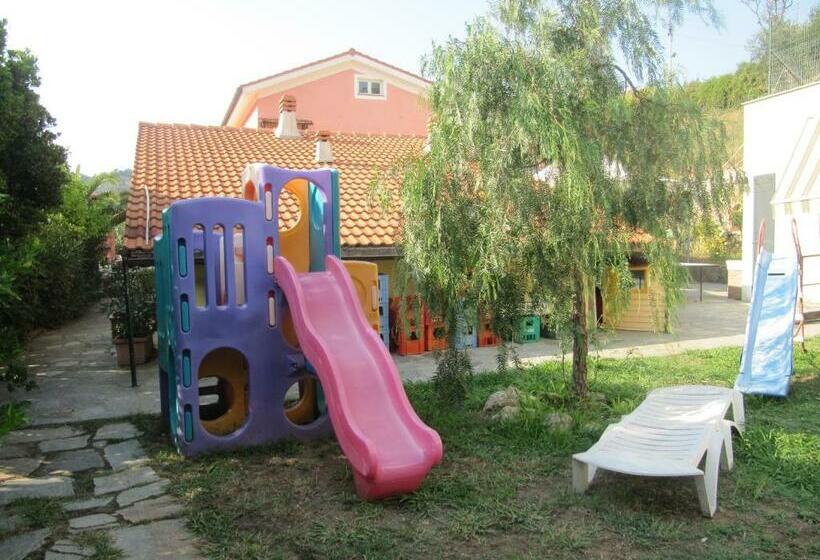 هتل Agriturismo Cele